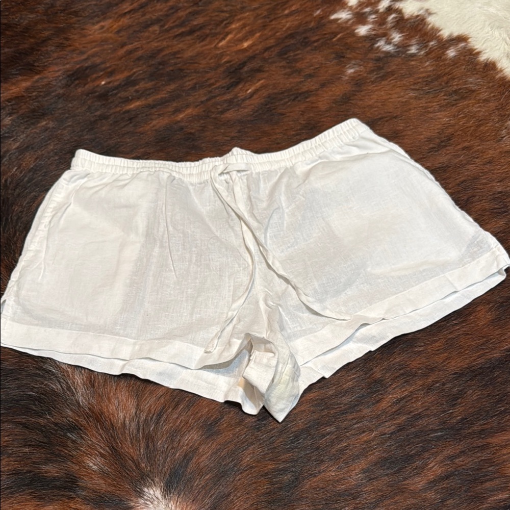Victoria Secret swimsuit, cover-up shorts size small White Linen Shorts